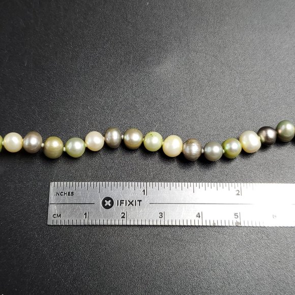 18 Inch Sterling Silver Beautiful Light Colored Pearls Necklace - Picture 5 of 6